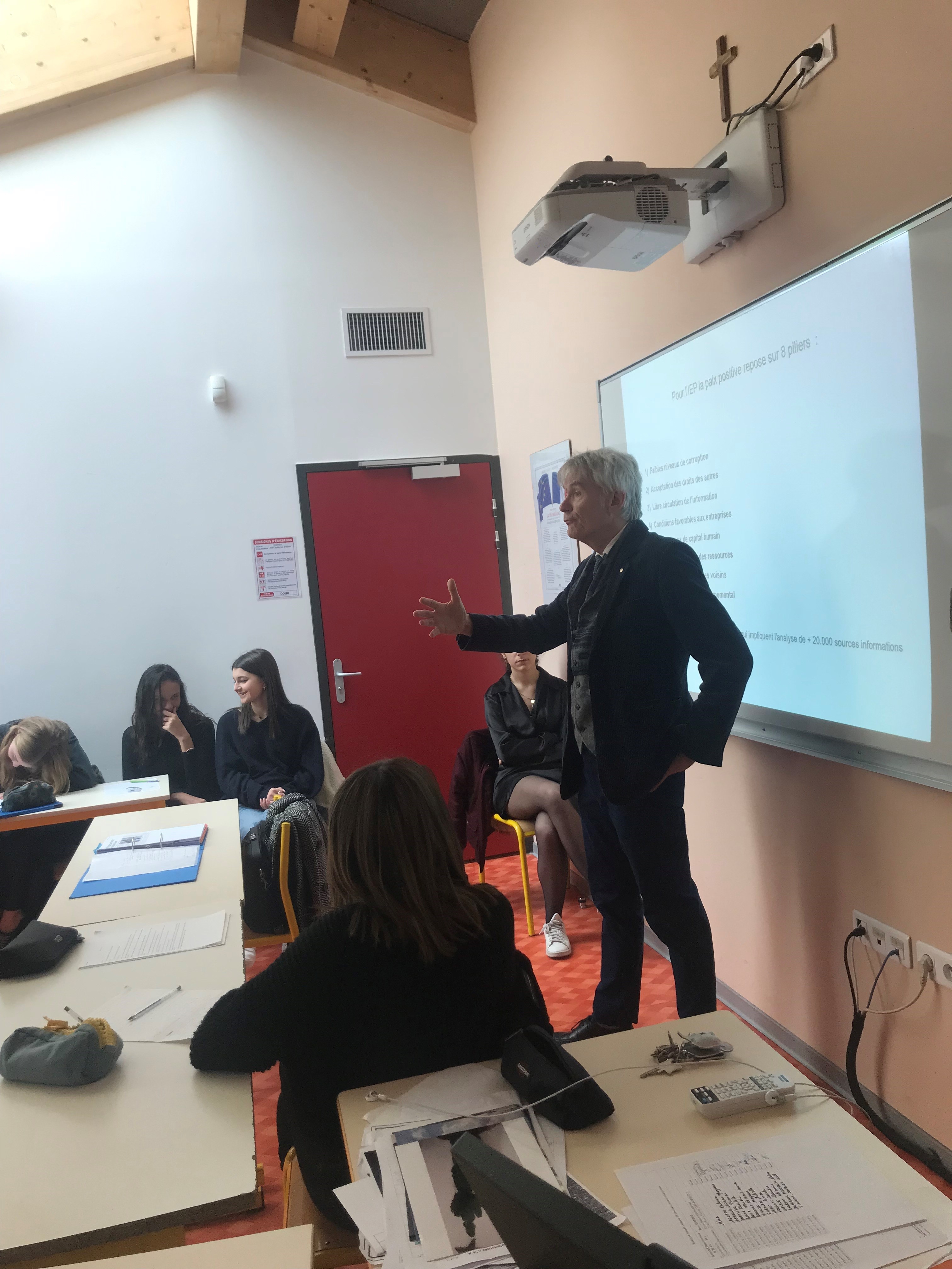 Visuel : QUAND LE ROTARY REND VISITE A LA CLASSE ELOQUENCE !