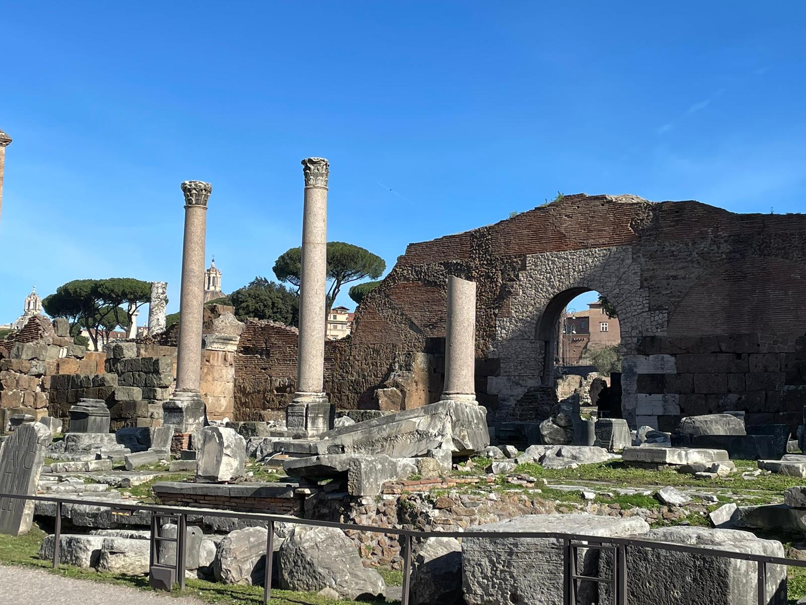 Visuel : DE RETOUR DE ROME