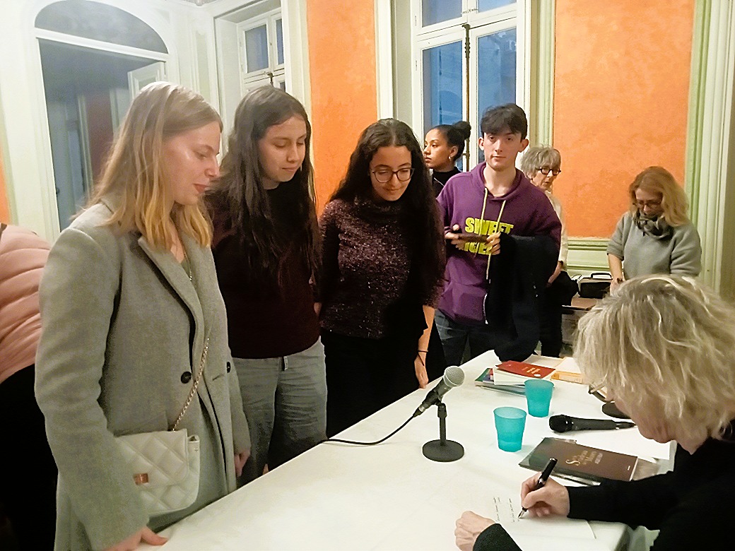 Visuel : RENCONTRE AVEC HELENE DORION !