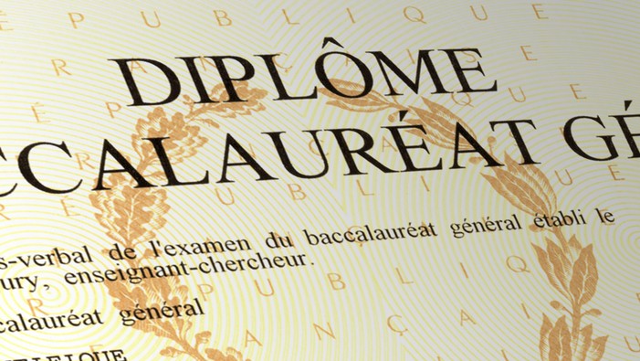 Visuel : RESULTATS AUX EXAMENS TOUJOURS MEILLEURS !