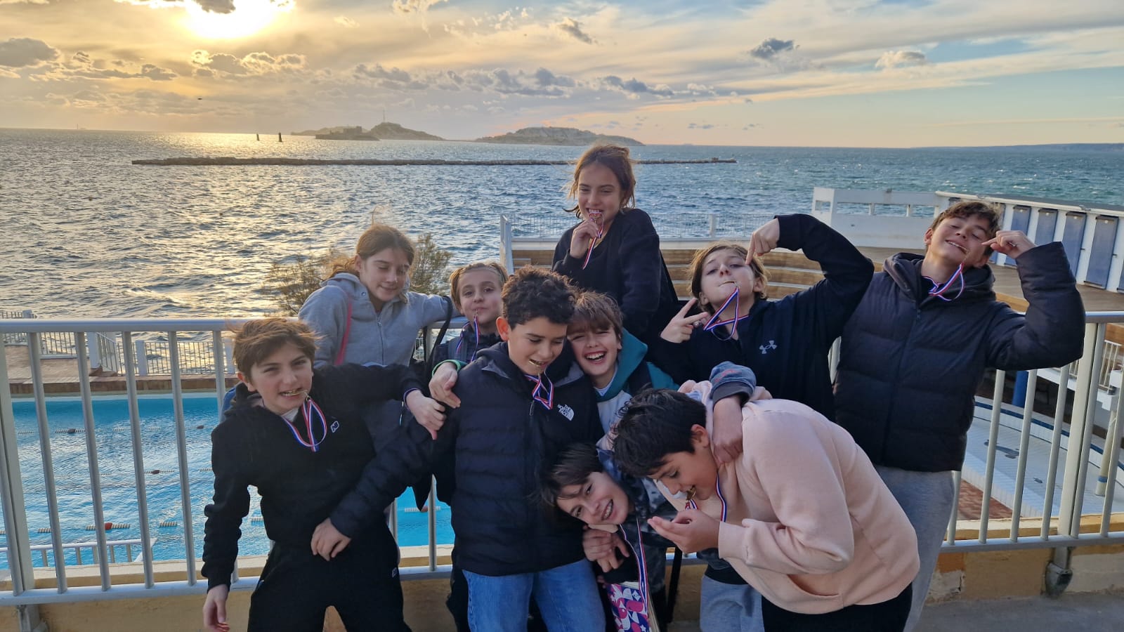 Visuel : BRAVO CHAMPIONS !