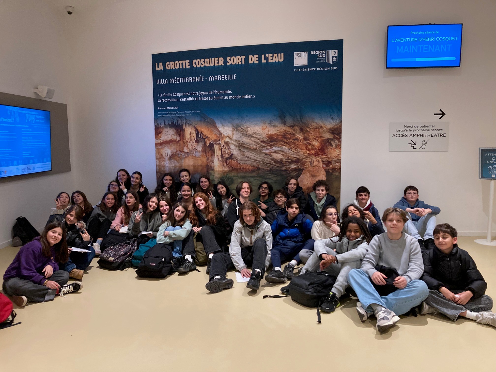 Visuel : LES 4EME C A LA DECOUVERTE DE LA GROTTE COSQUER !