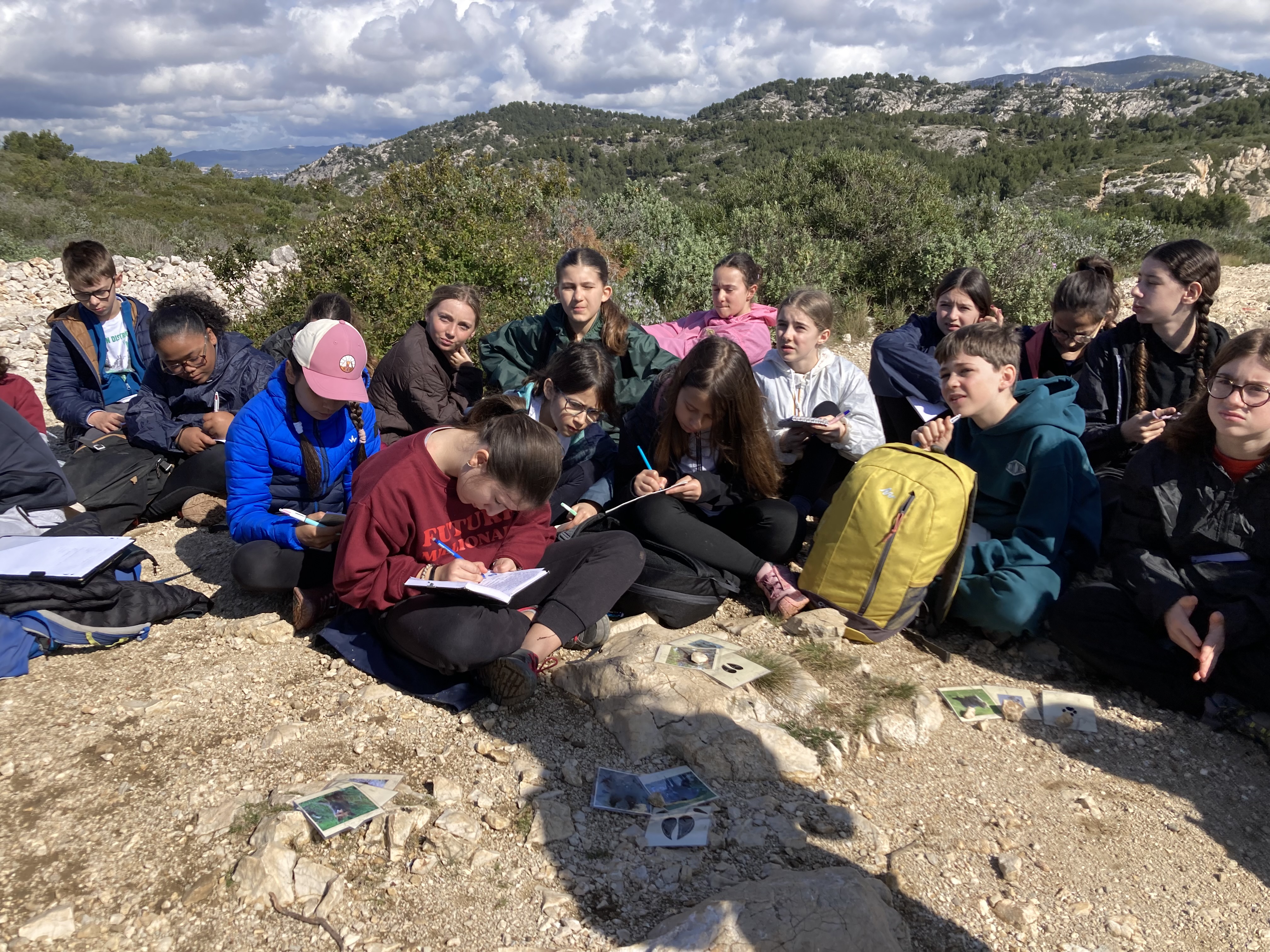 Visuel : SORTIE CALANQUES POUR LA 5EME C !